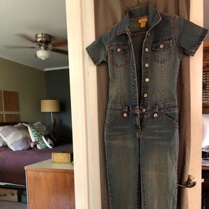 Denim jumpsuit bootcut, distressed wash.